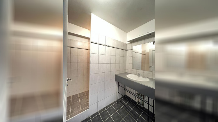 Ma-Cabane - Vente Appartement RIOM, 84 m²
