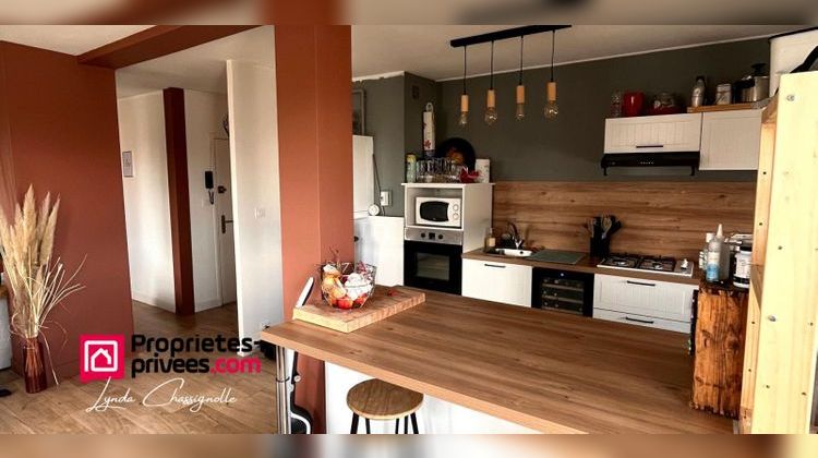 Ma-Cabane - Vente Appartement RIORGES, 75 m²