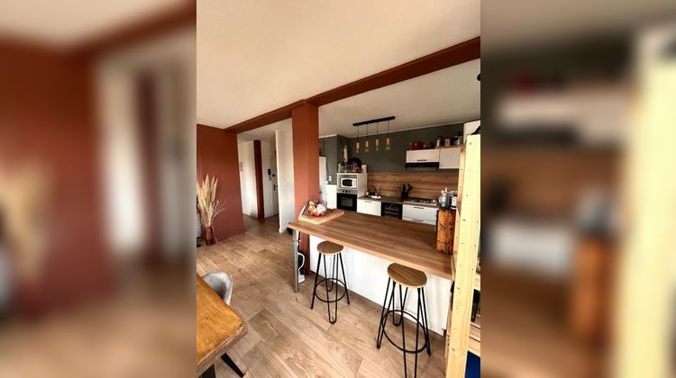 Ma-Cabane - Vente Appartement RIORGES, 75 m²