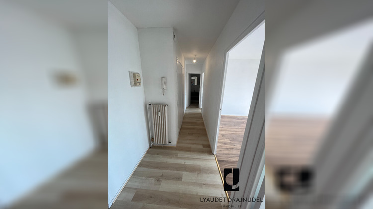 Ma-Cabane - Vente Appartement RIORGES, 48 m²