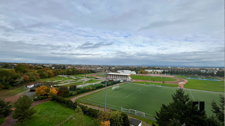 Ma-Cabane - Vente Appartement RIORGES, 53 m²