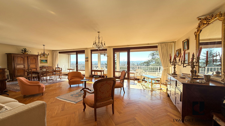 Ma-Cabane - Vente Appartement RIORGES, 123 m²