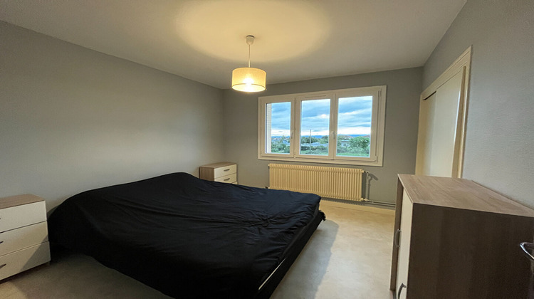 Ma-Cabane - Vente Appartement RIORGES, 83 m²