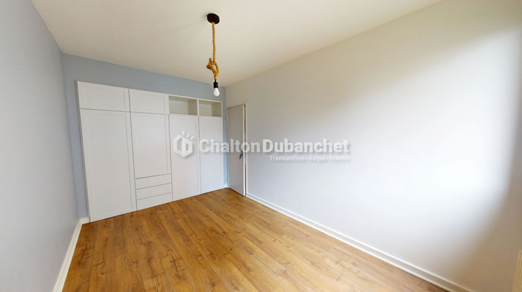 Ma-Cabane - Vente Appartement RIORGES, 58 m²