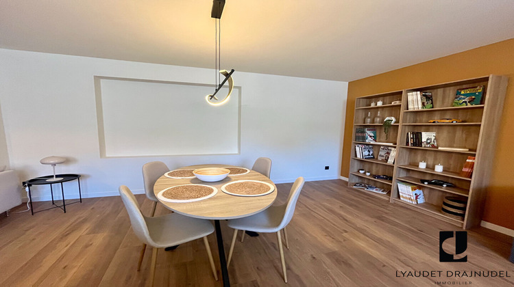 Ma-Cabane - Vente Appartement RIORGES, 71 m²