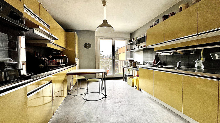 Ma-Cabane - Vente Appartement RIS-ORANGIS, 61 m²