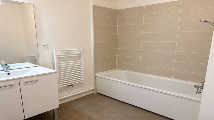 Ma-Cabane - Vente Appartement RIS-ORANGIS, 42 m²