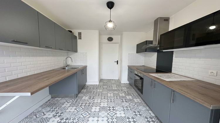Ma-Cabane - Vente Appartement RIS-ORANGIS, 65 m²