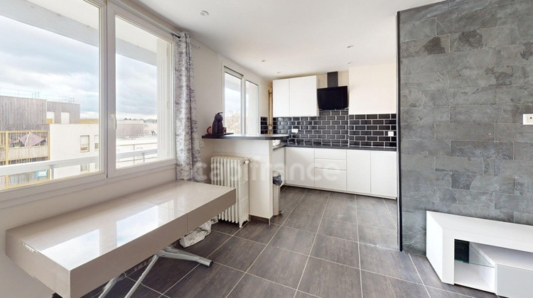 Ma-Cabane - Vente Appartement RIS ORANGIS, 67 m²