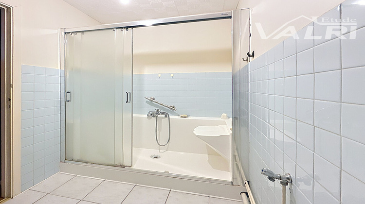 Ma-Cabane - Vente Appartement RIS-ORANGIS, 48 m²