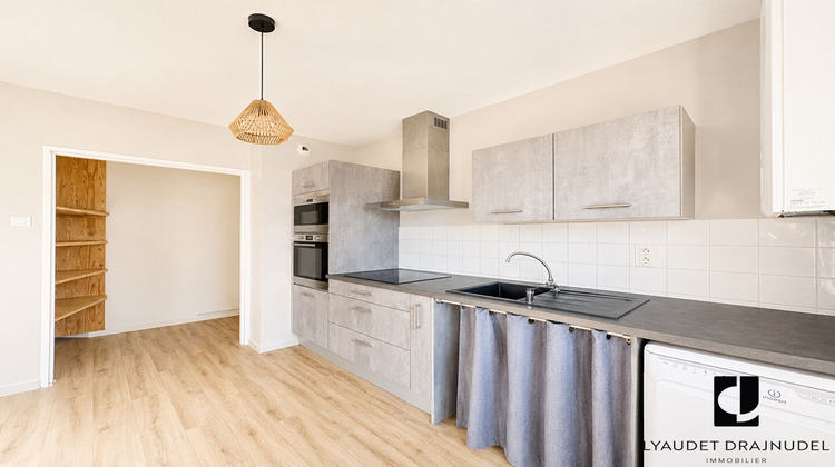 Ma-Cabane - Vente Appartement ROANNE, 76 m²