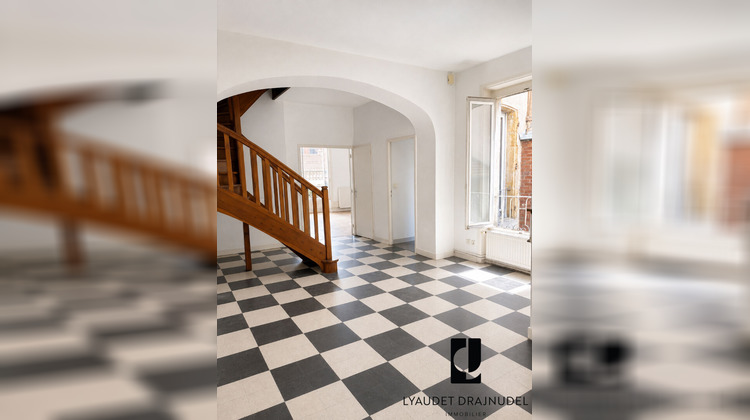 Ma-Cabane - Vente Appartement ROANNE, 154 m²