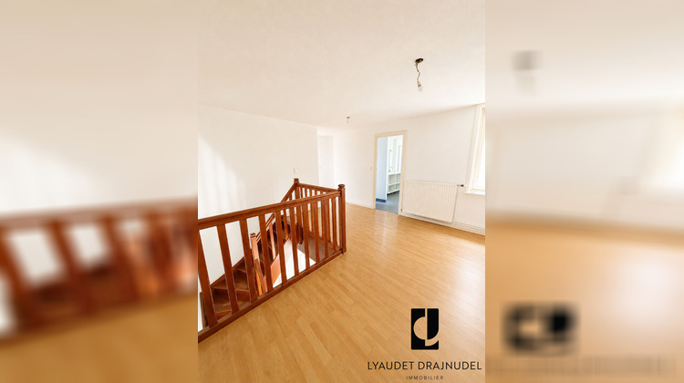 Ma-Cabane - Vente Appartement ROANNE, 154 m²
