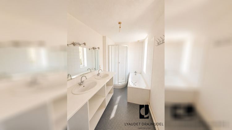 Ma-Cabane - Vente Appartement ROANNE, 154 m²