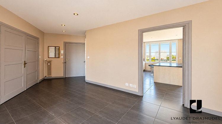 Ma-Cabane - Vente Appartement ROANNE, 109 m²
