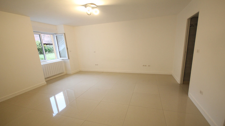 Ma-Cabane - Vente Appartement ROCHE-LEZ-BEAUPRE, 75 m²