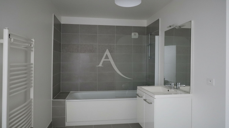 Ma-Cabane - Vente Appartement ROMAINVILLE, 100 m²