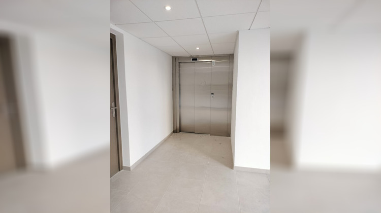 Ma-Cabane - Vente Appartement ROMANS-SUR-ISERE, 45 m²