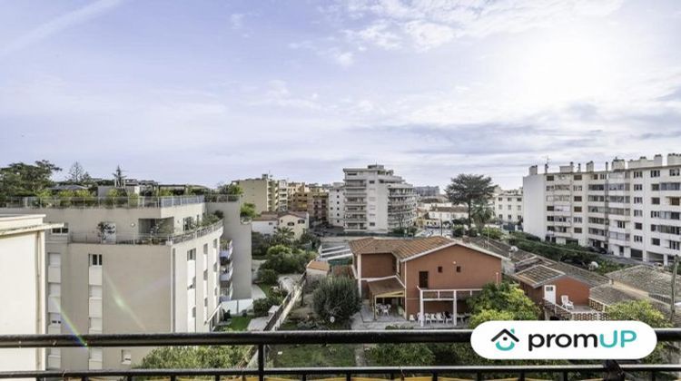 Ma-Cabane - Vente Appartement Roquebrune-Cap-Martin, 57 m²