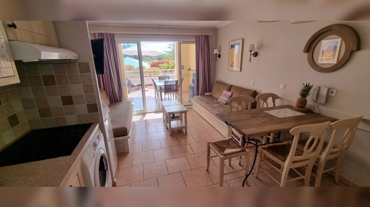 Ma-Cabane - Vente Appartement ROQUEBRUNE-SUR-ARGENS, 32 m²