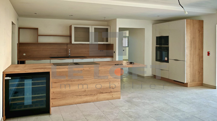 Ma-Cabane - Vente Appartement Roquebrune-sur-Argens, 141 m²