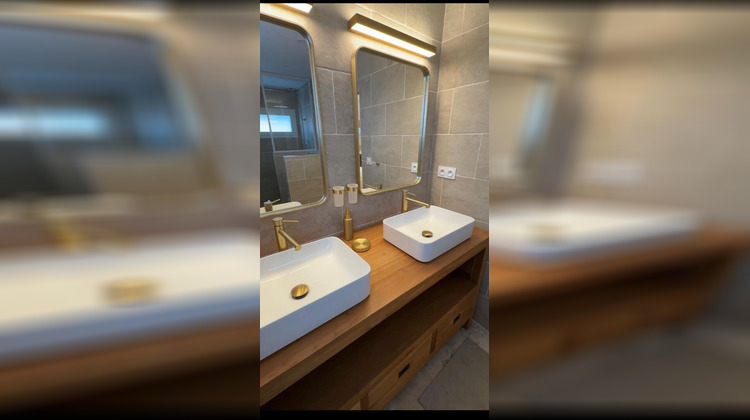 Ma-Cabane - Vente Appartement ROQUEBRUNE-SUR-ARGENS, 98 m²