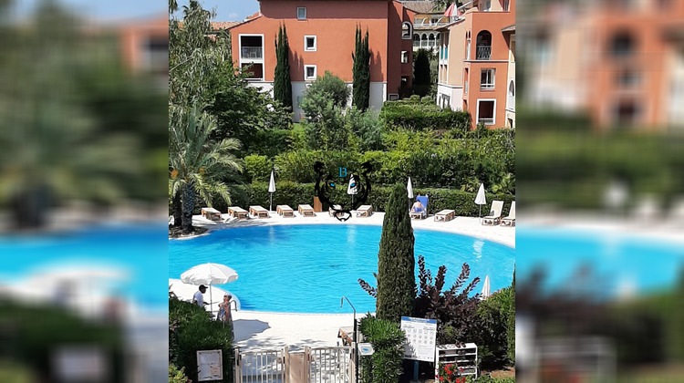 Ma-Cabane - Vente Appartement ROQUEBRUNE-SUR-ARGENS, 31 m²