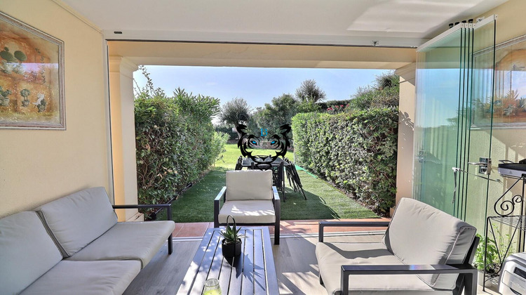 Ma-Cabane - Vente Appartement ROQUEBRUNE-SUR-ARGENS, 32 m²