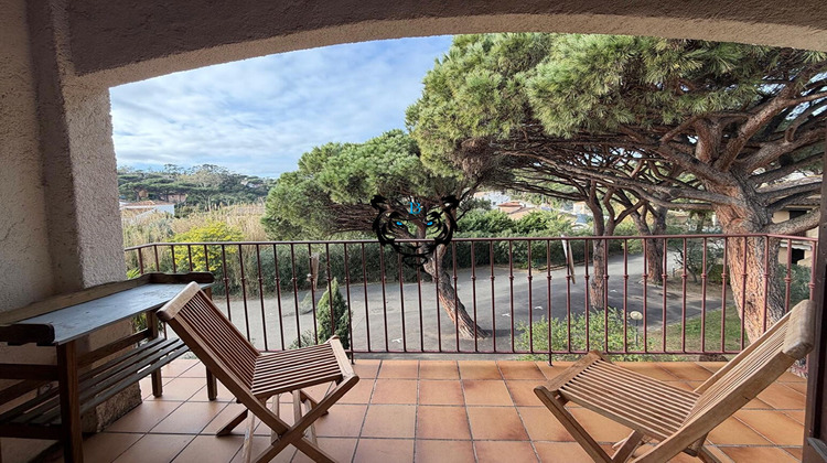 Ma-Cabane - Vente Appartement ROQUEBRUNE-SUR-ARGENS, 40 m²
