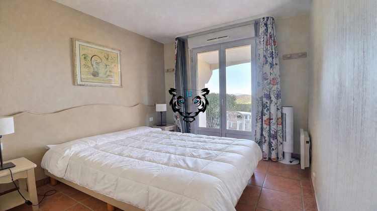 Ma-Cabane - Vente Appartement ROQUEBRUNE-SUR-ARGENS, 35 m²