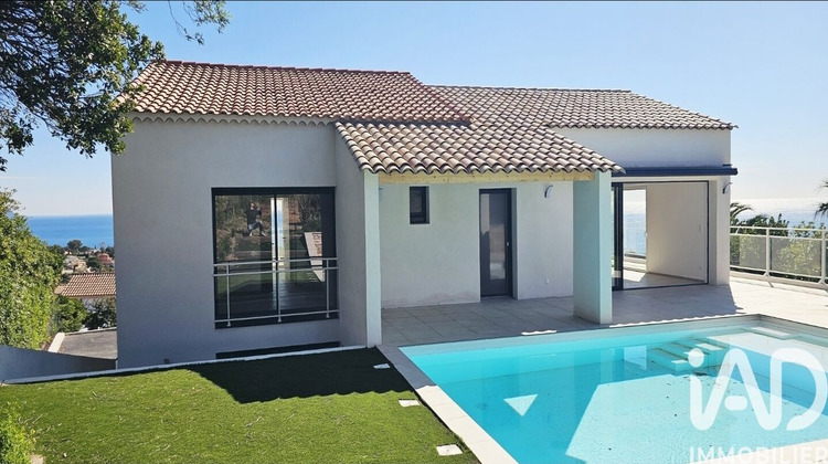 Ma-Cabane - Vente Appartement Roquebrune-sur-Argens, 106 m²