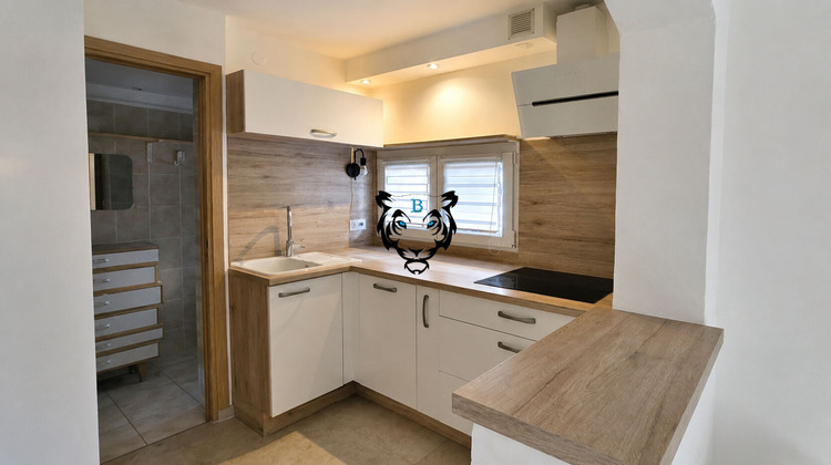 Ma-Cabane - Vente Appartement ROQUEBRUNE-SUR-ARGENS, 30 m²