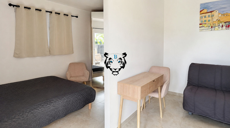 Ma-Cabane - Vente Appartement ROQUEBRUNE-SUR-ARGENS, 30 m²