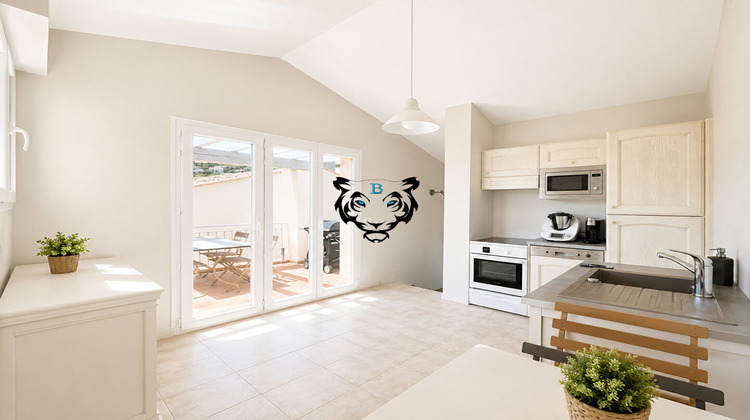 Ma-Cabane - Vente Appartement ROQUEBRUNE-SUR-ARGENS, 61 m²