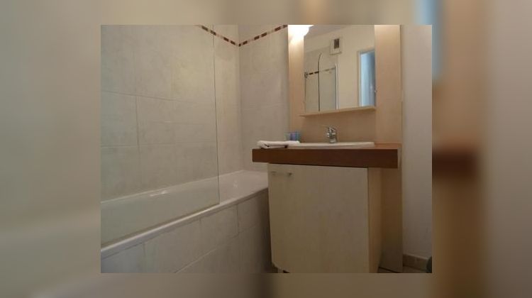 Ma-Cabane - Vente Appartement ROQUEBRUNE SUR ARGENS, 47 m²