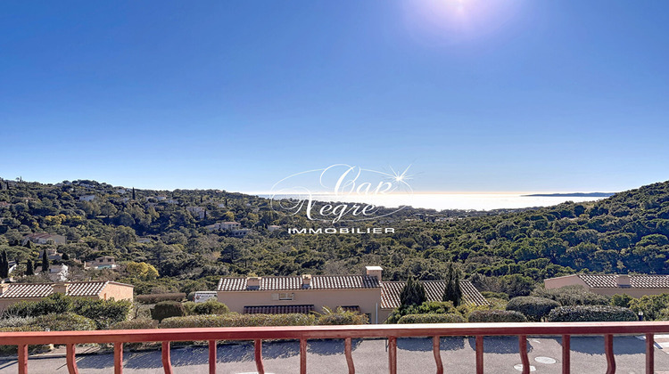 Ma-Cabane - Vente Appartement ROQUEBRUNE-SUR-ARGENS, 50 m²