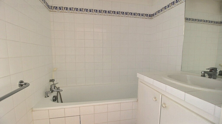 Ma-Cabane - Vente Appartement ROQUEBRUNE-SUR-ARGENS, 27 m²