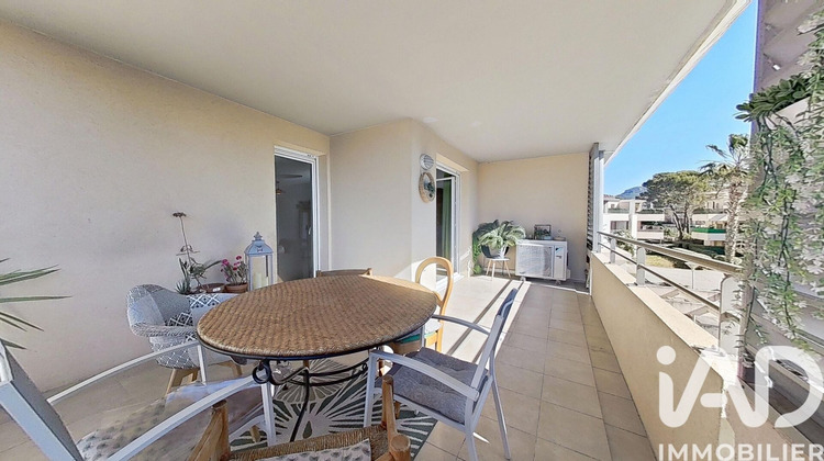 Ma-Cabane - Vente Appartement Roquebrune-sur-Argens, 65 m²