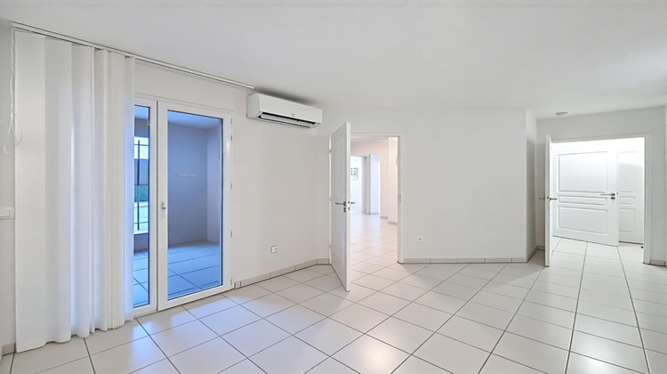 Ma-Cabane - Vente Appartement Roquebrune-sur-Argens, 65 m²