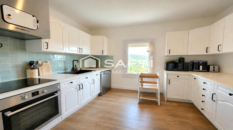Ma-Cabane - Vente Appartement Roquebrune-sur-Argens, 76 m²