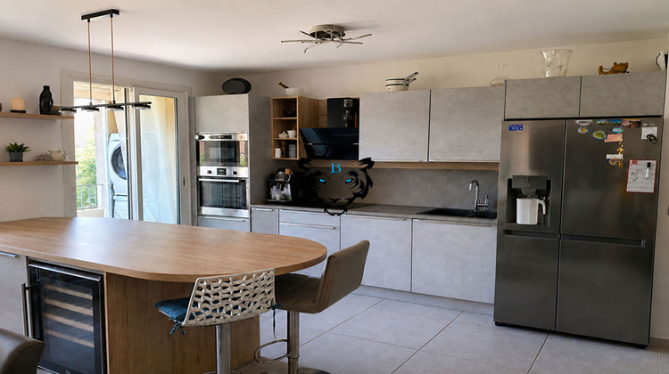 Ma-Cabane - Vente Appartement ROQUEBRUNE-SUR-ARGENS, 73 m²