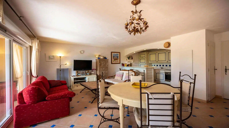 Ma-Cabane - Vente Appartement ROQUEBRUNE-SUR-ARGENS, 60 m²