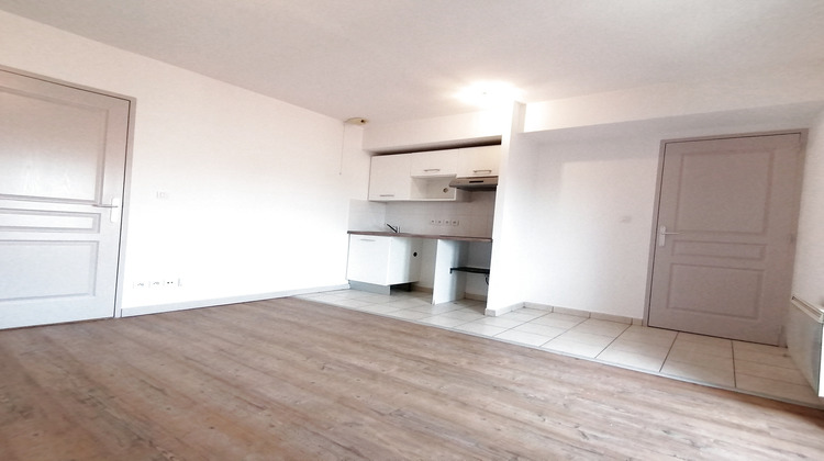 Ma-Cabane - Vente Appartement Roquemaure, 39 m²