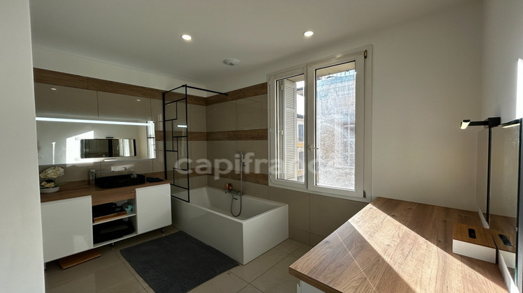 Ma-Cabane - Vente Appartement ROQUEVAIRE, 75 m²