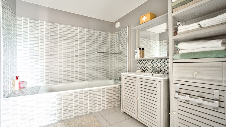 Ma-Cabane - Vente Appartement ROSNY-SOUS-BOIS, 90 m²