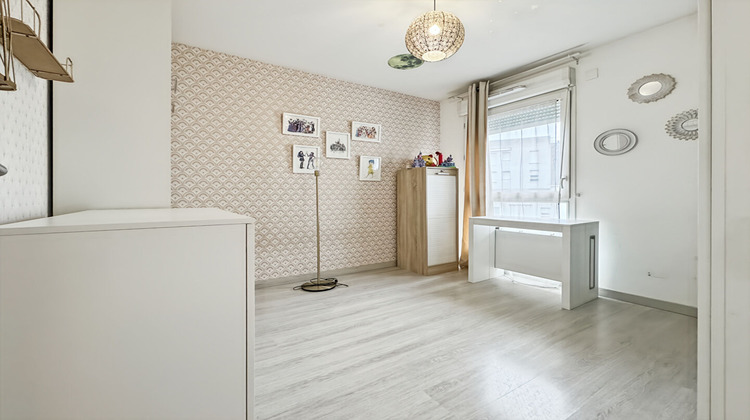 Ma-Cabane - Vente Appartement ROSNY-SOUS-BOIS, 62 m²