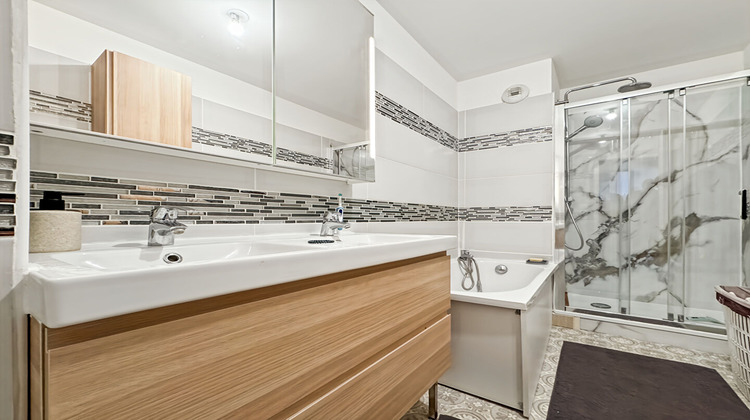 Ma-Cabane - Vente Appartement ROSNY-SOUS-BOIS, 68 m²