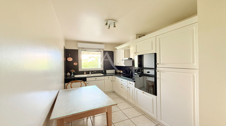 Ma-Cabane - Vente Appartement ROSNY-SOUS-BOIS, 82 m²