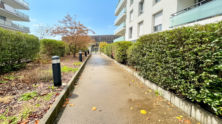 Ma-Cabane - Vente Appartement ROSNY-SOUS-BOIS, 63 m²