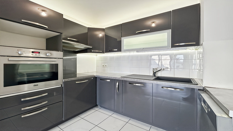 Ma-Cabane - Vente Appartement ROSNY-SOUS-BOIS, 60 m²